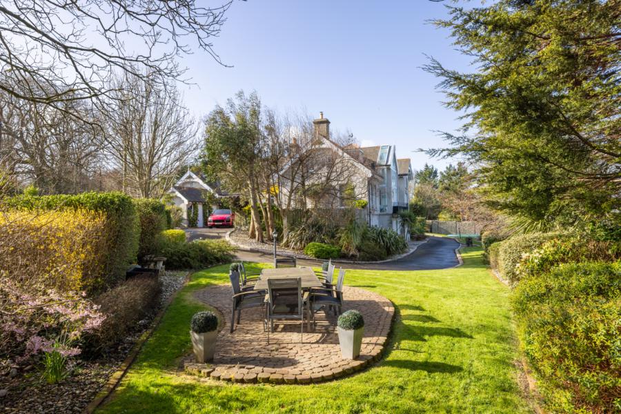 Ivy Lodge, 22 Circular Road West