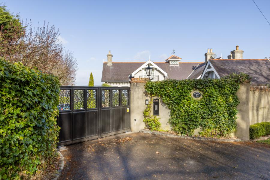 Ivy Lodge, 22 Circular Road West