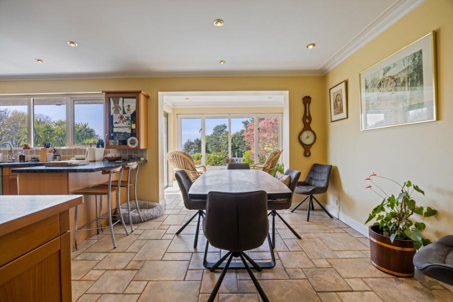 Killymard, 17 Circular Road East