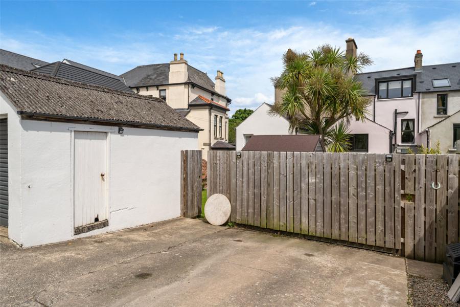 35 Princetown Road