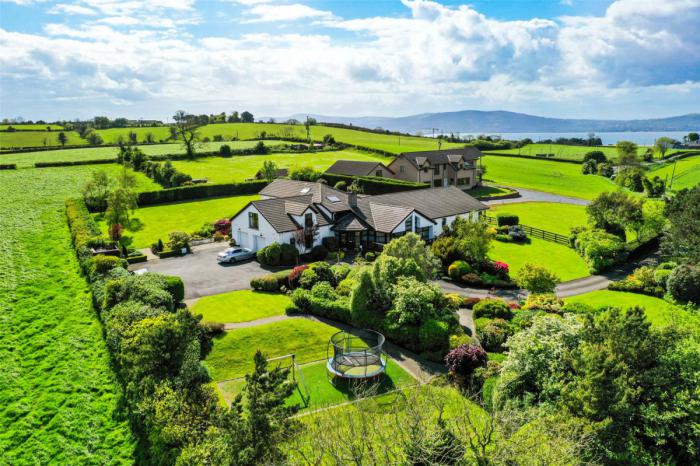 41 Whinney Hill 41 Whinney Hill