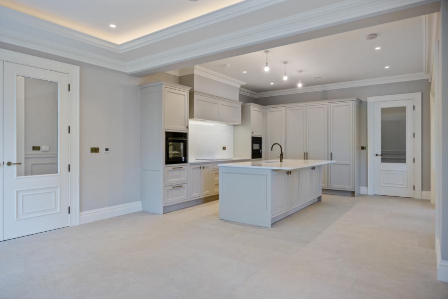 Apartment 15 The Mansion House294, Ardavon Estate