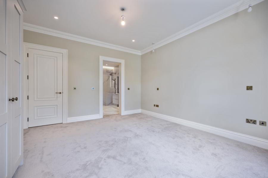 Apartment 15 The Mansion House294, Ardavon Estate