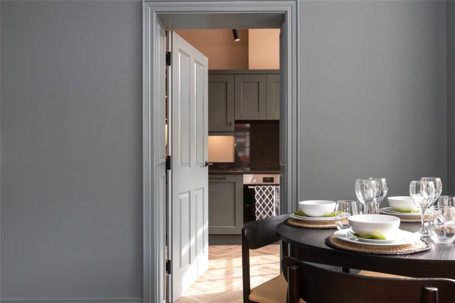 Balmoral Buildings - 2 Bedroom Apt, 11-13 College Square East