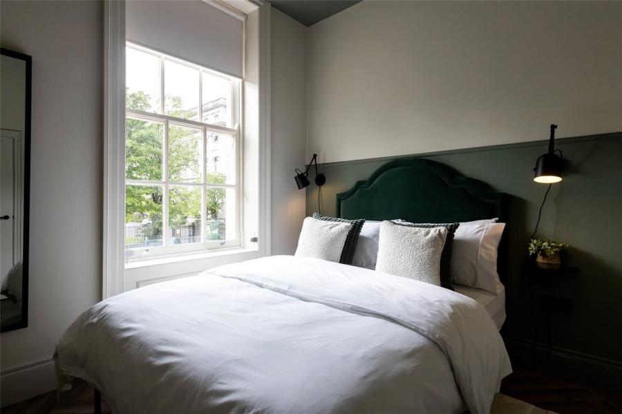 Balmoral Buildings - 2 Bedroom Apt, 11-13 College Square East