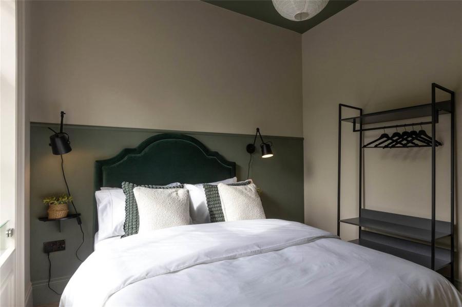 Balmoral Buildings - 2 Bedroom Apt, 11-13 College Square East