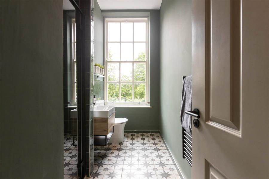 Balmoral Buildings - 2 Bedroom Apt, 11-13 College Square East
