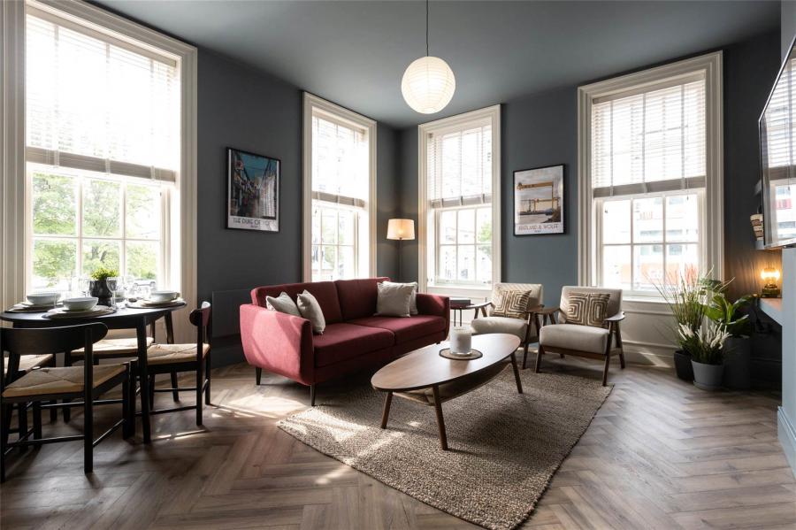Balmoral Buildings - 2 Bedroom Apt, 11-13 College Square East