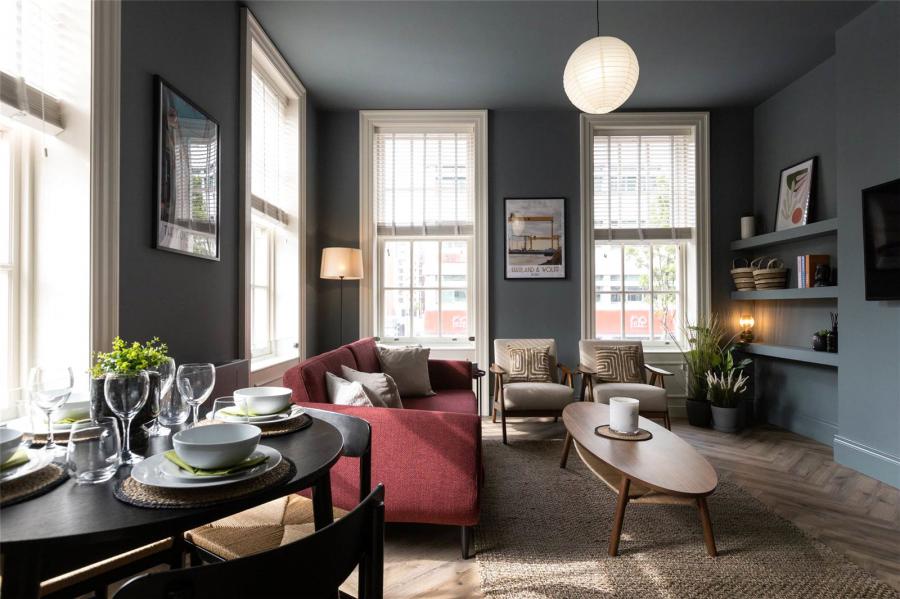 Balmoral Buildings - 2 Bedroom Apt, 11-13 College Square East