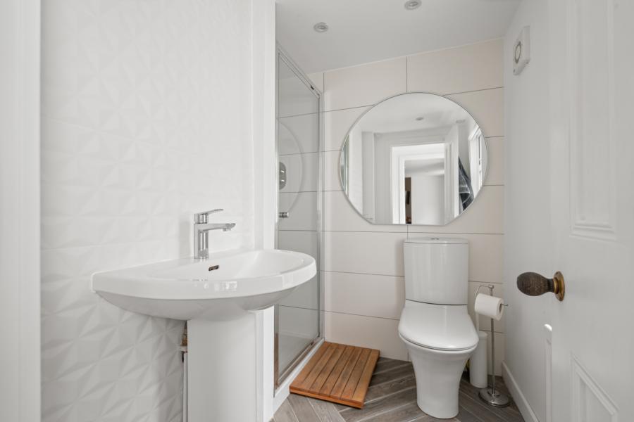 Flat 5a, 5 Ardmore Terrace Flat 5a, 5 Ardmore Terrace