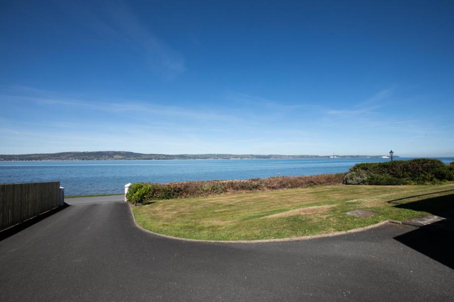 Eagleton, 29 Seafront Road