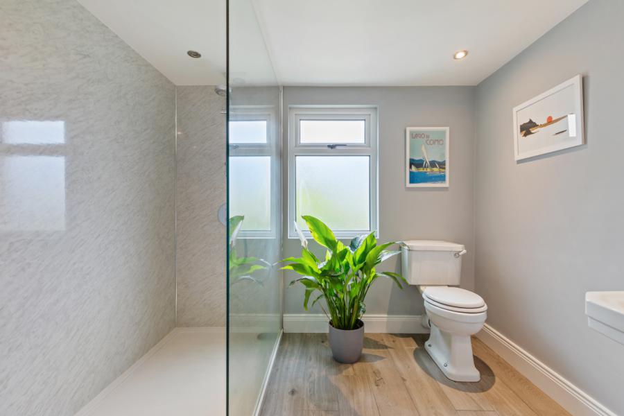 15 Ballymenoch Park