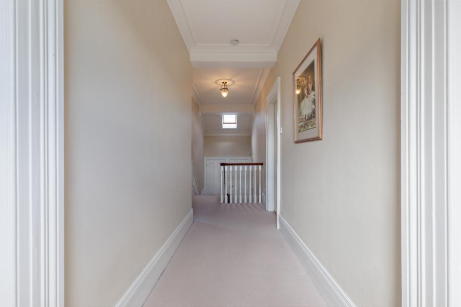 15 Ballymenoch Park