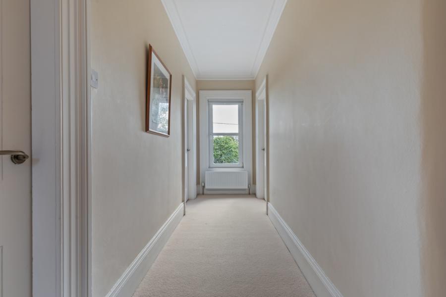15 Ballymenoch Park