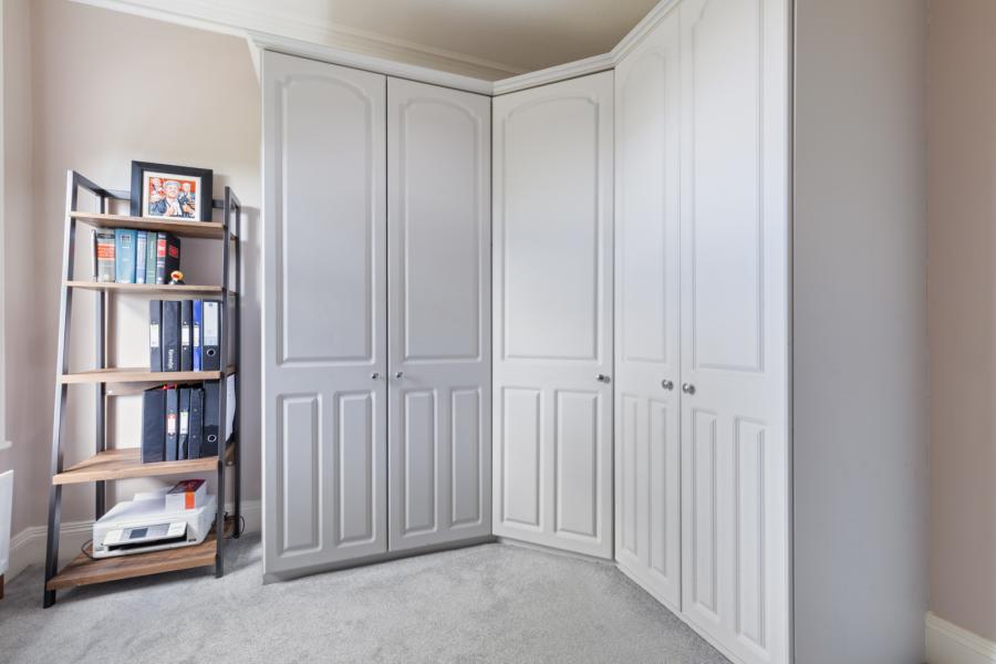 15 Ballymenoch Park