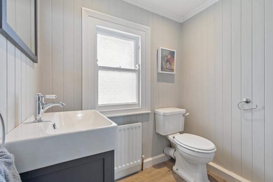 15 Ballymenoch Park