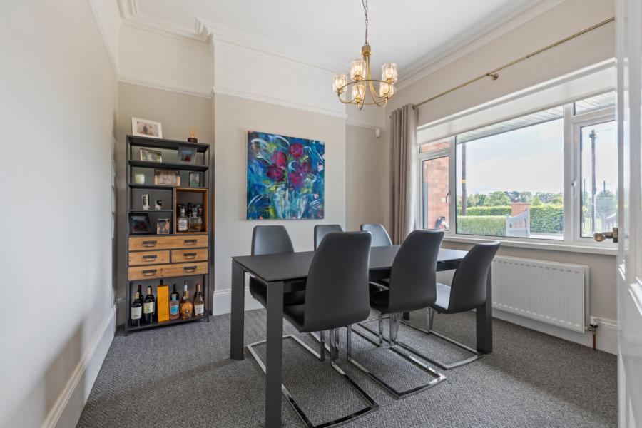 15 Ballymenoch Park