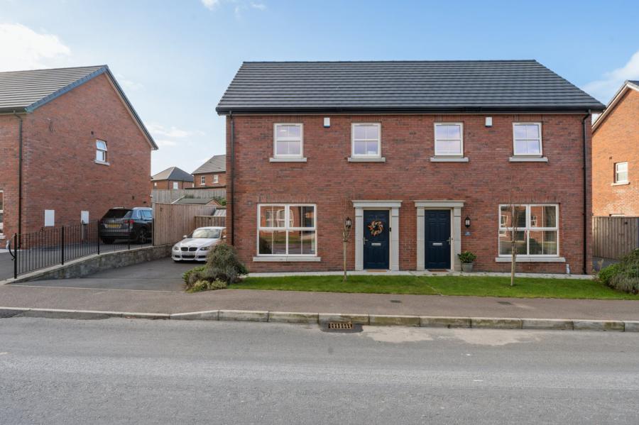 28 Helens Wood Lane, Bangor, County Down, BT19 1GE