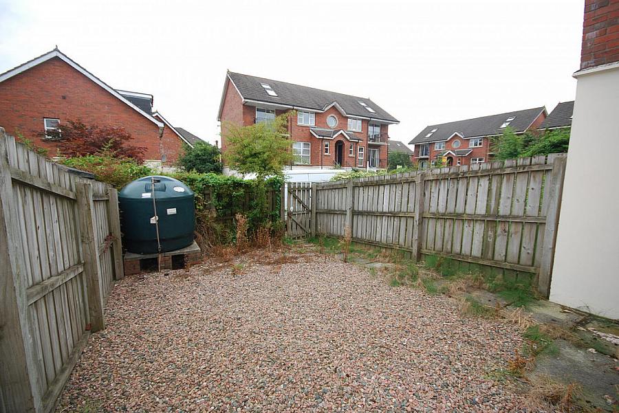 4 Ardenlee Green