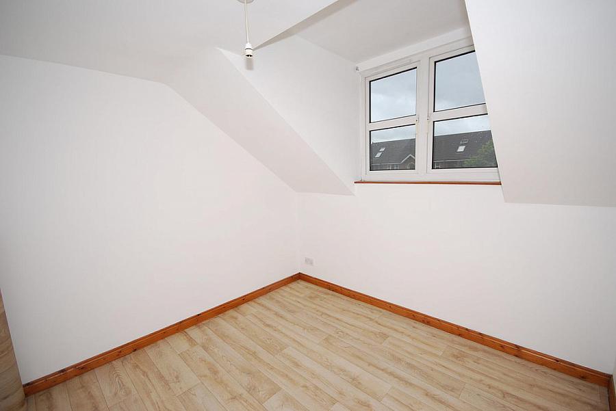 4 Ardenlee Green