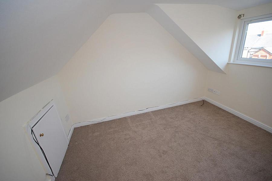 19 Lisburn Avenue