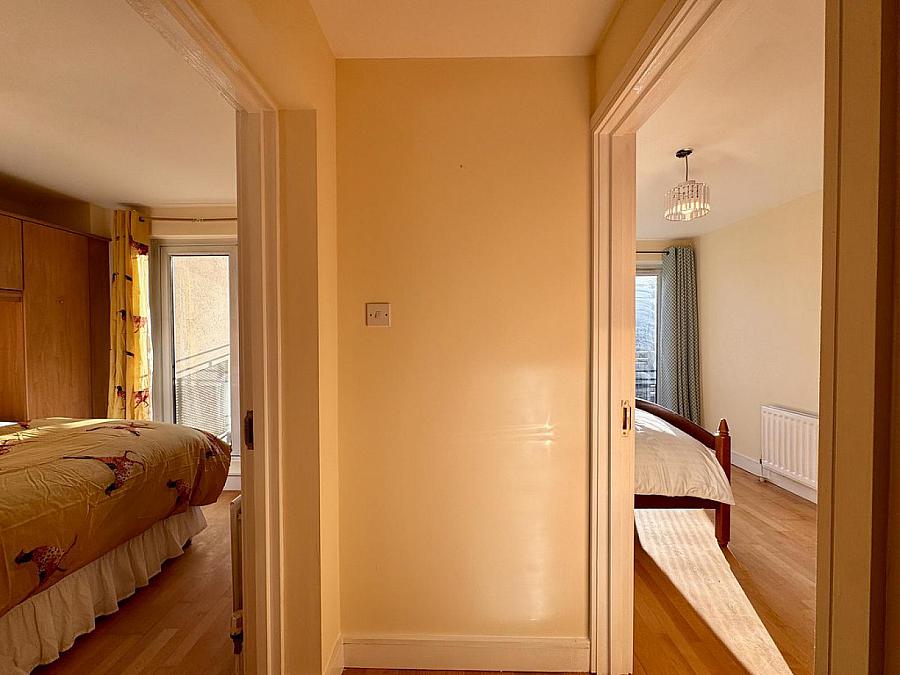 406 Park Avenue, 12 Bankmore Street