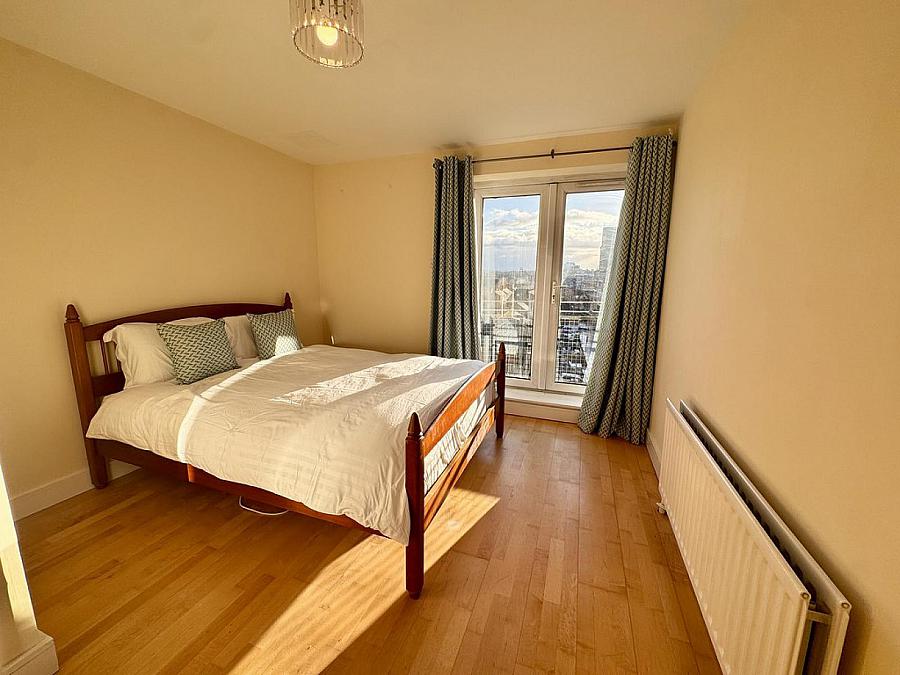 406 Park Avenue, 12 Bankmore Street