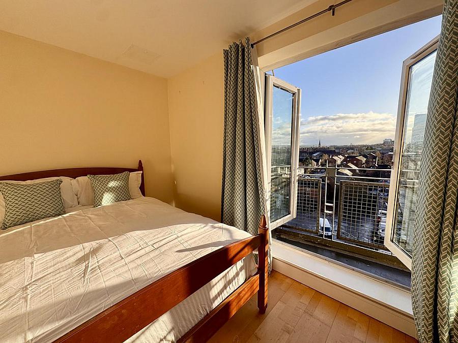 406 Park Avenue, 12 Bankmore Street