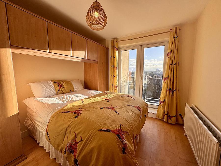 406 Park Avenue, 12 Bankmore Street