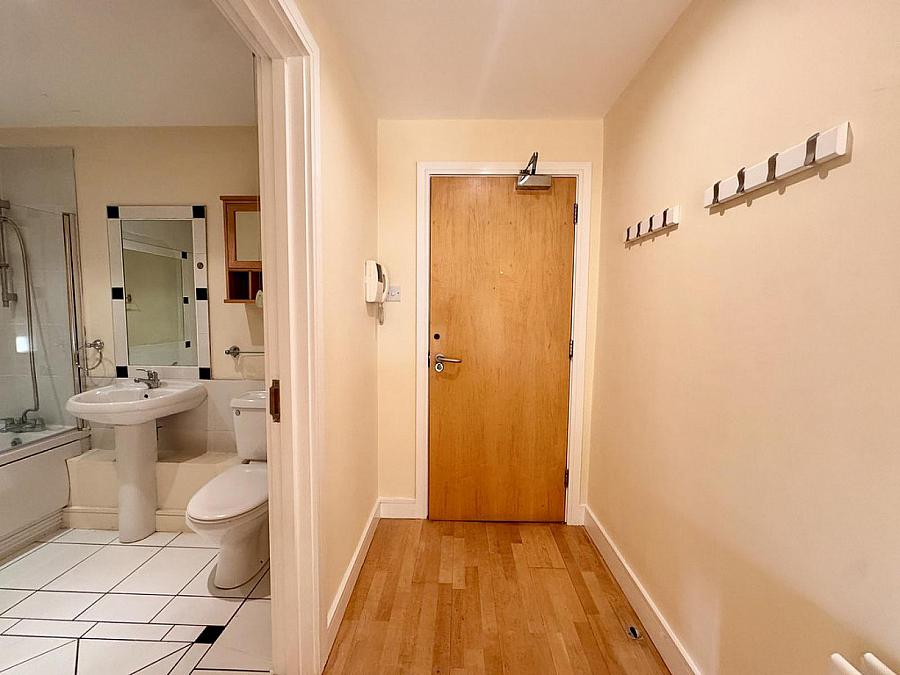 406 Park Avenue, 12 Bankmore Street