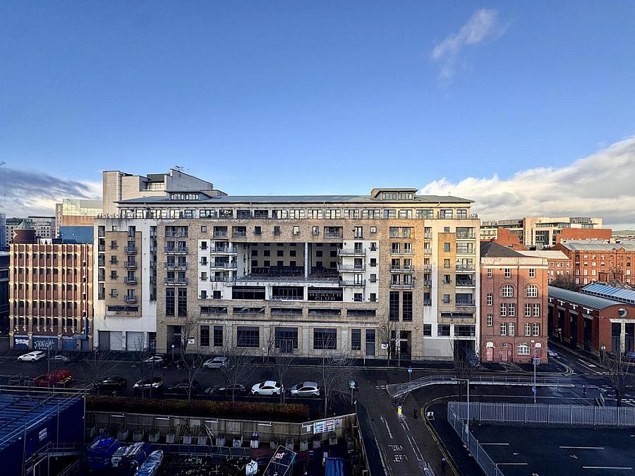 406 Park Avenue, 12 Bankmore Street