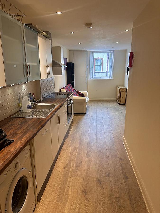 Flat 5, 24 Cromwell Road