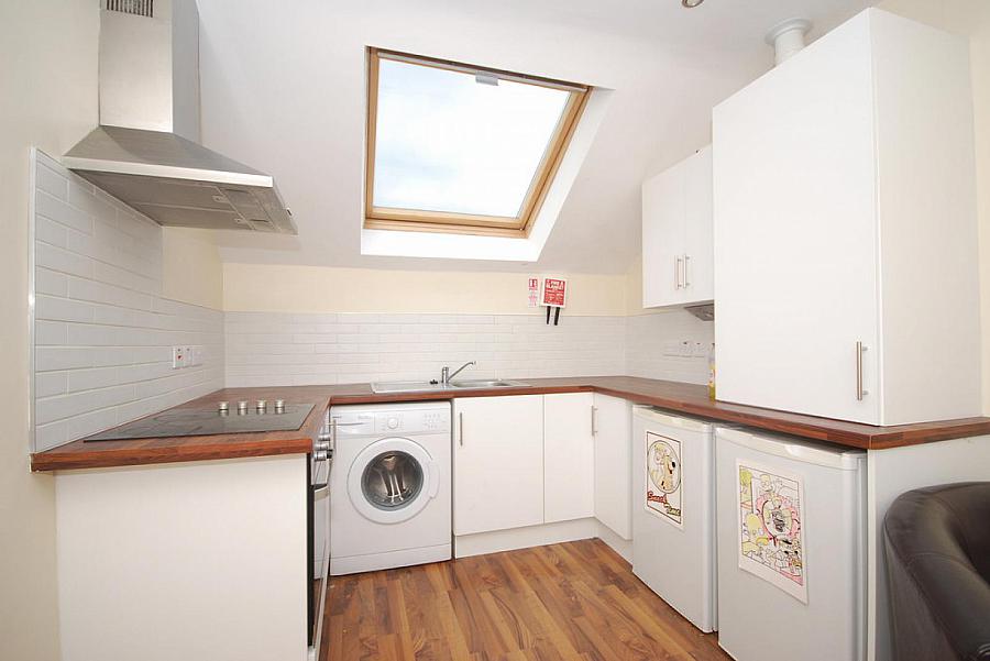 Flat 6, 24 Cromwell Road