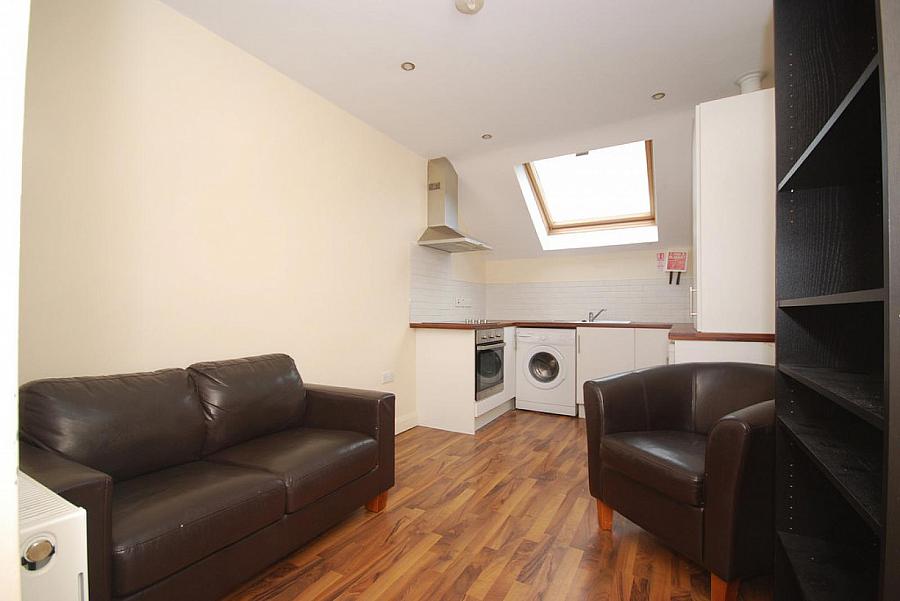 Flat 6, 24 Cromwell Road