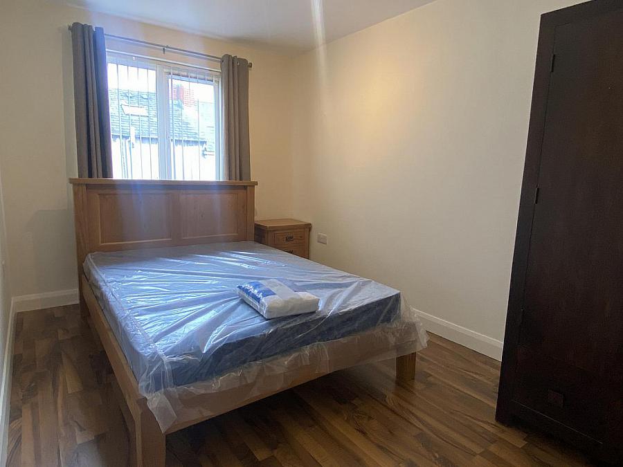  Flat 4, 24 Cromwell Road