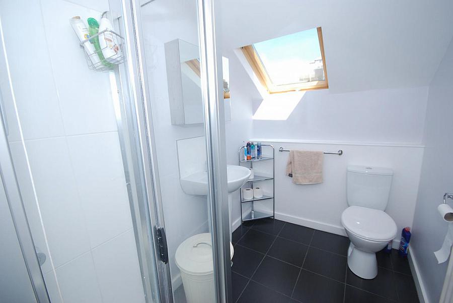 Apt 3, 45 Ulsterville Avenue