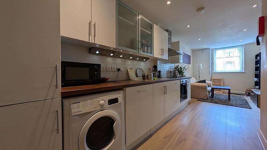 Flat 3, 24 Cromwell Road