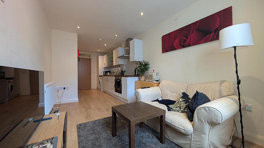 Flat 3, 24 Cromwell Road