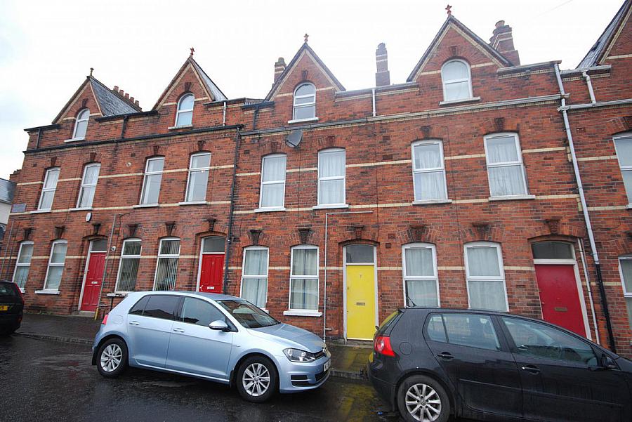 7 Ulsterville Place,lisburn road, belfast, BT9 7BH