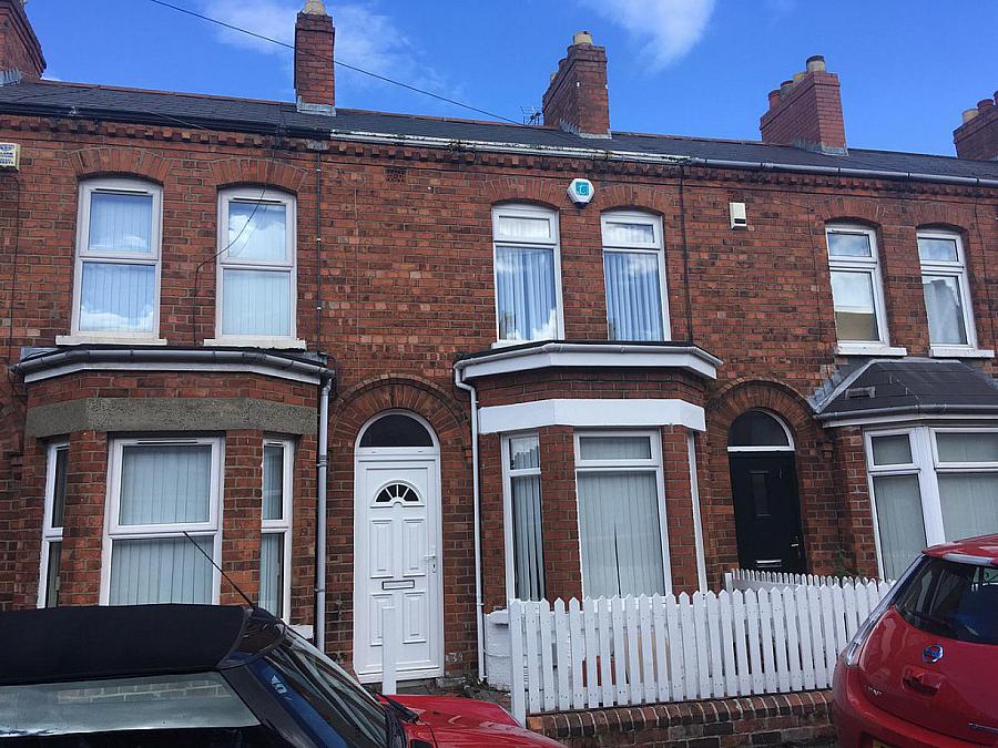 13 St Albans Gardens