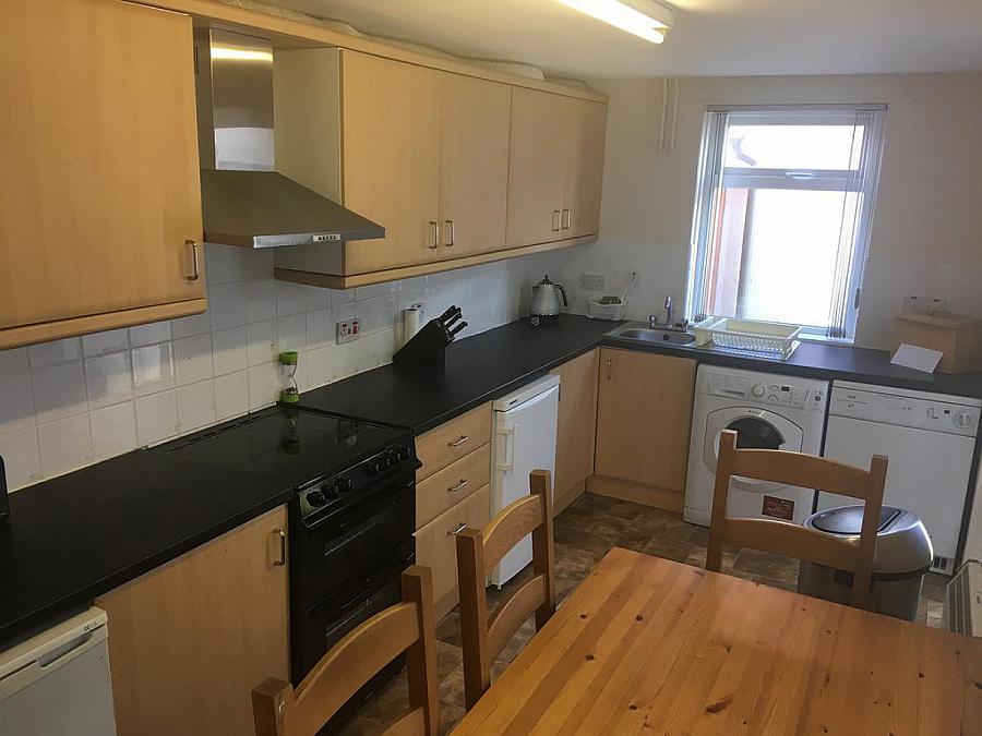 13 St Albans Gardens