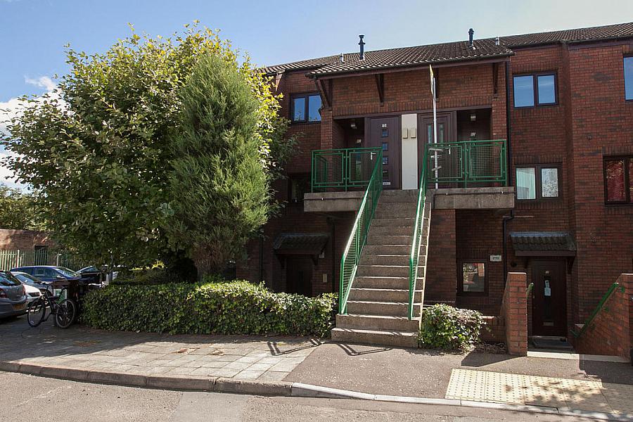 8A Stranmillis Court