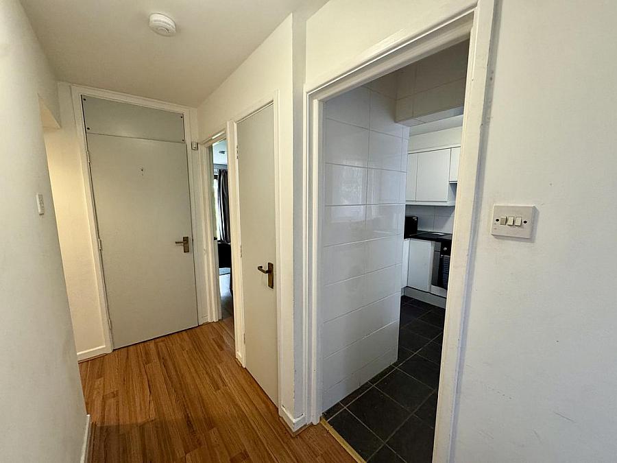 8A Stranmillis Court