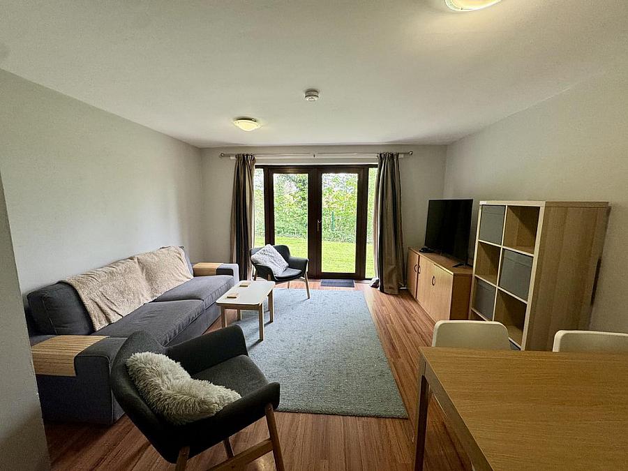 8A Stranmillis Court