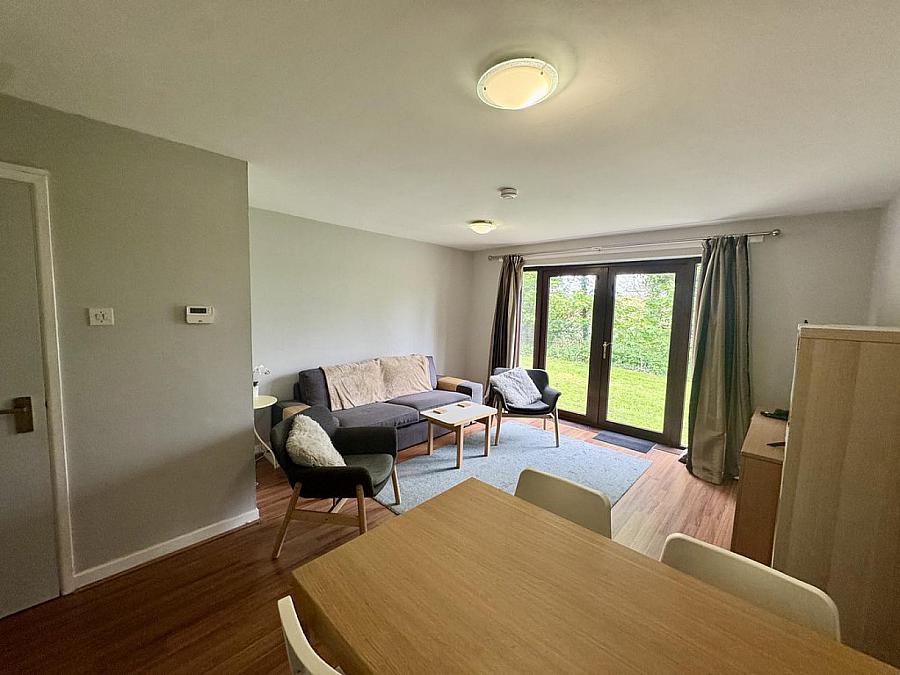 8A Stranmillis Court