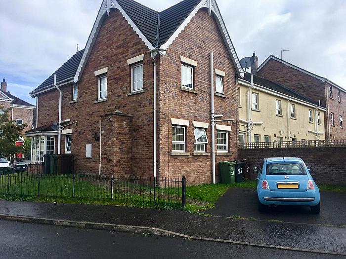 27 Berkeley Hall Court