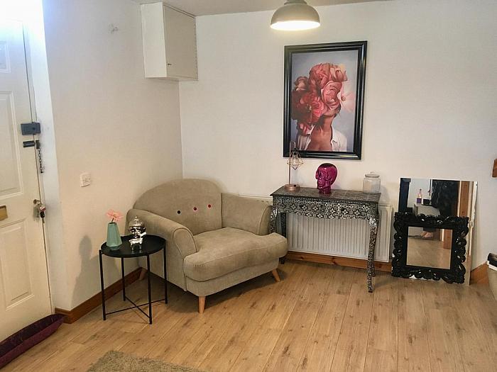 27 Berkeley Hall Court