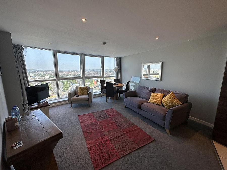 19-06 Obel, 62 Donegall Quay