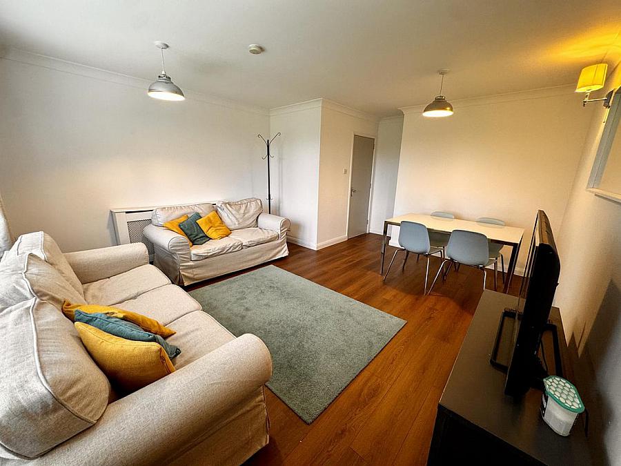 4A Stranmillis Court