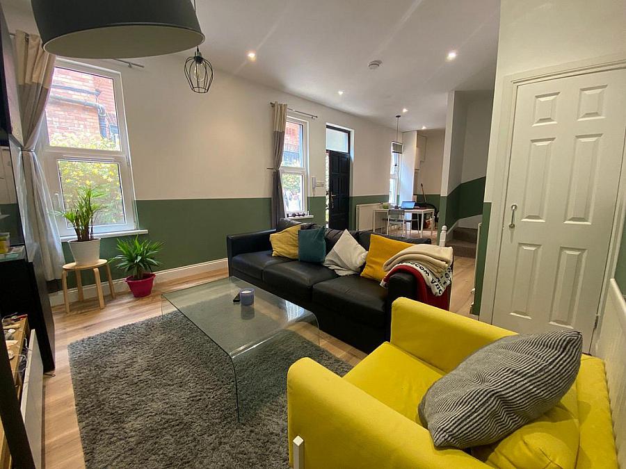 14d Lisburn Road